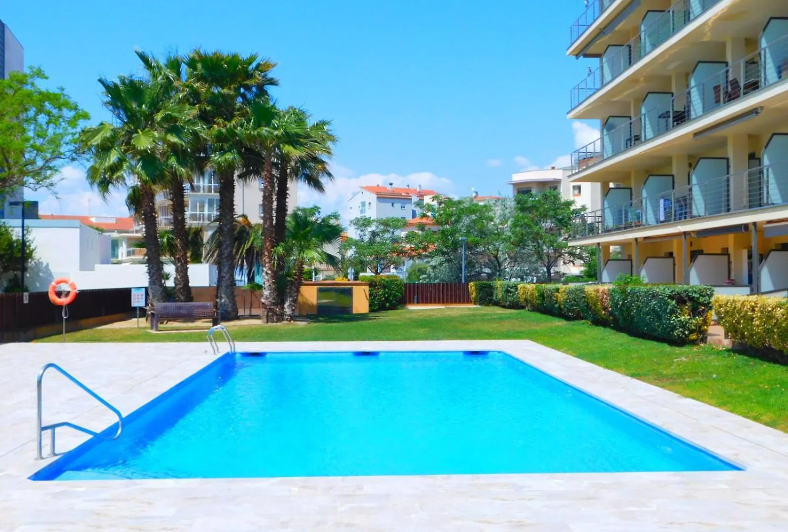 Gmid Immo A221 Atico Duplex Con Piscina, Terraza Y Parking En Primera Linea De Mar Roses 0*,  Spain