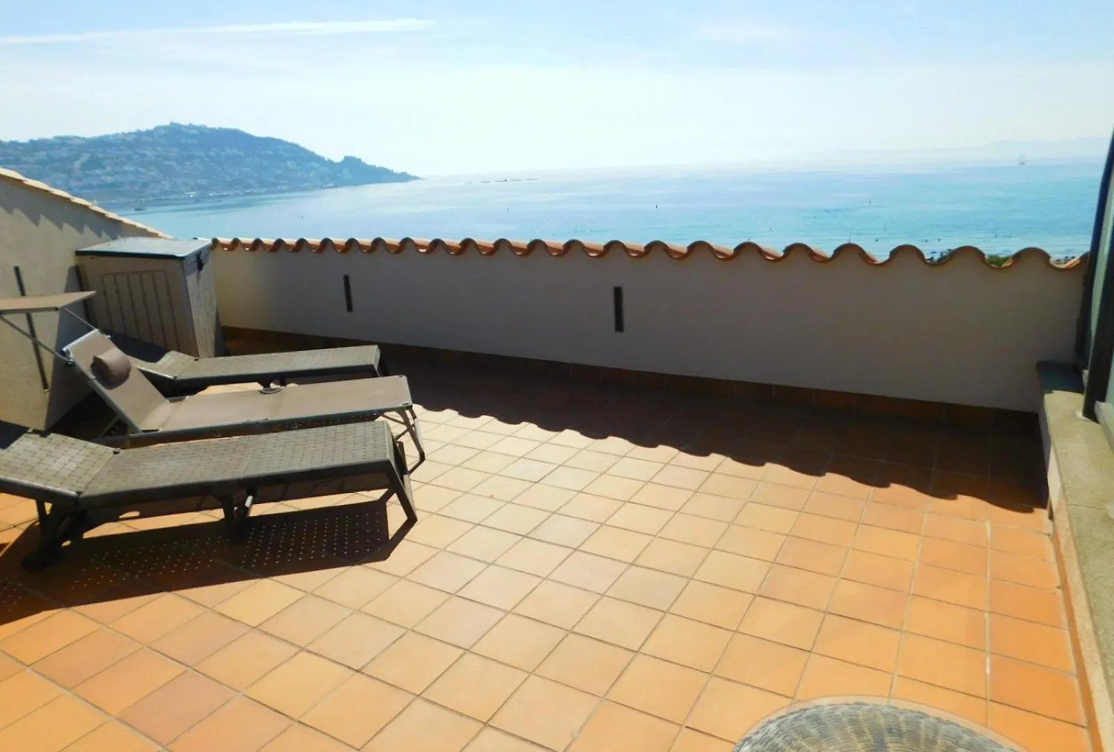 Gmid Immo A221 Atico Duplex Con Piscina, Terraza Y Parking En Primera Linea De Mar Roses 0*,