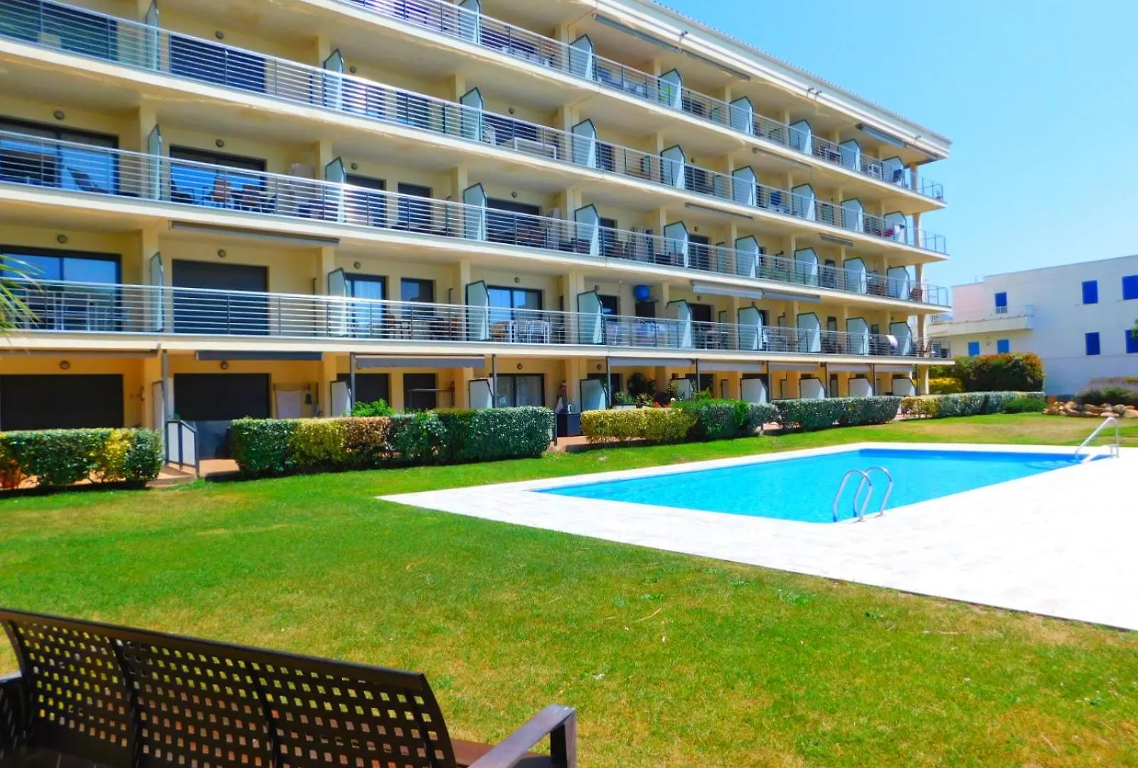Gmid Immo A221 Atico Duplex Con Piscina, Terraza Y Parking En Primera Linea De Mar Roses