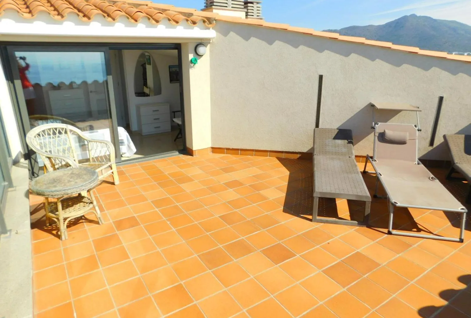 Gmid Immo A221 Atico Duplex Con Piscina, Terraza Y Parking En Primera Linea De Mar Roses 0*,  Spagna
